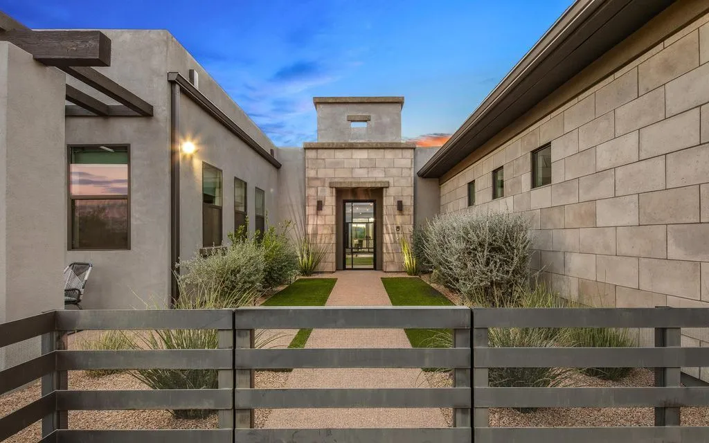 A $3.995M Breathtaking Desert Contemporary Home Showcases Elevated Living in Arizona 8 12440 E Desert Vista Dr Elevated Contemporary Luxury in Scottsdale 4