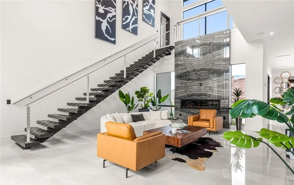 Modern Architectural Masterpiece in Nevada Offers Resort-Style Living at $5.95 Million 7 14 Sanctuary Peak Ct A Breathtaking Architectural Masterpiece Showcasing Modern Luxury and Resort Style Living in Nevada 2