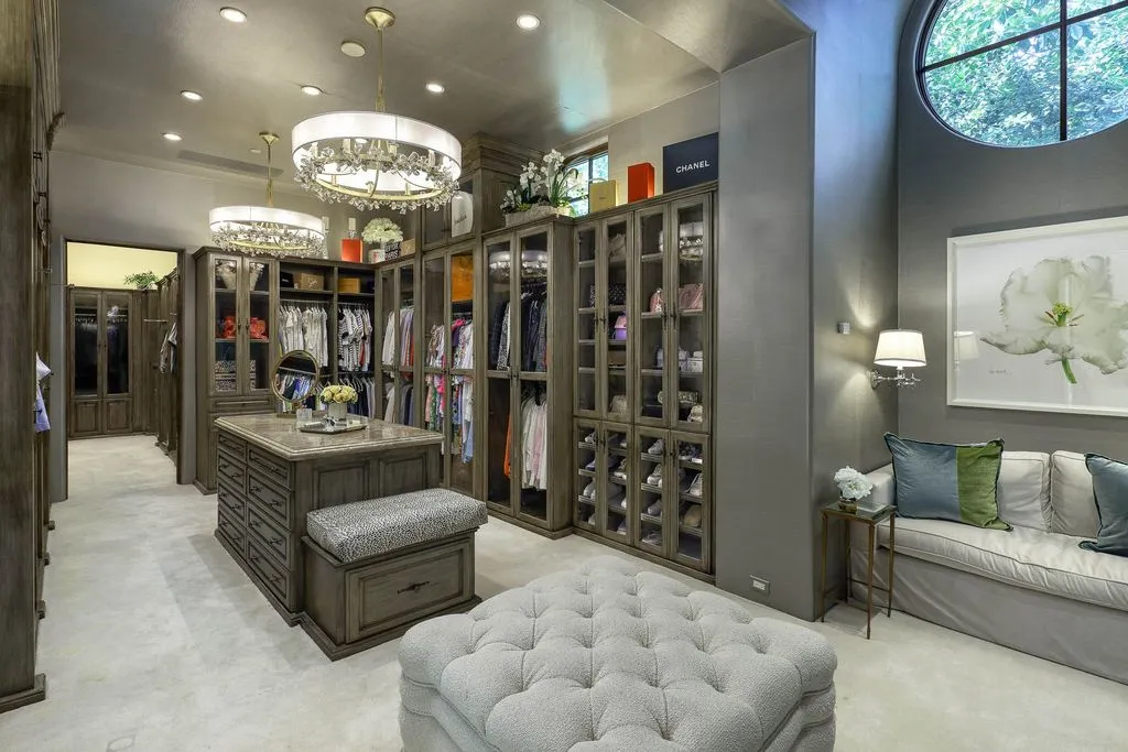 European Villa Romance Meets Texas Luxury in This $7.6 Million Estate 18 15 Robledo Dr Reveals a Stunning European Villa–Inspired Estate in Texas 14