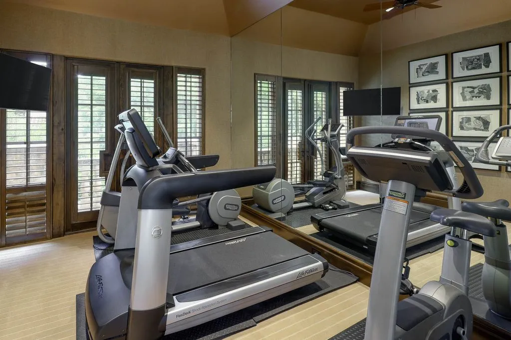 European Villa Romance Meets Texas Luxury in This $7.6 Million Estate 26 15 Robledo Dr Reveals a Stunning European Villa–Inspired Estate in Texas 17