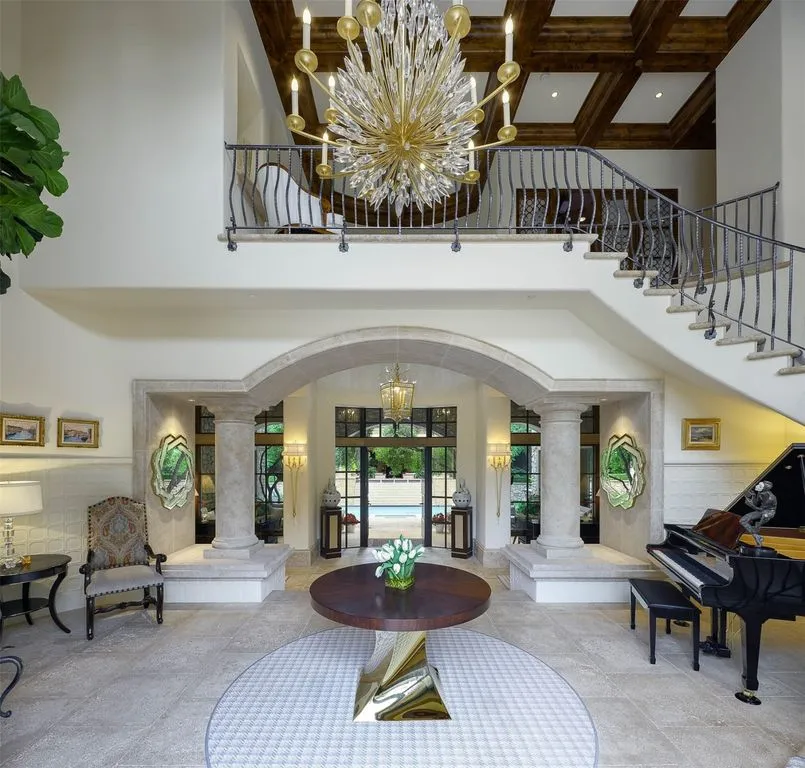European Villa Romance Meets Texas Luxury in This $7.6 Million Estate 7 15 Robledo Dr Reveals a Stunning European Villa–Inspired Estate in Texas 2