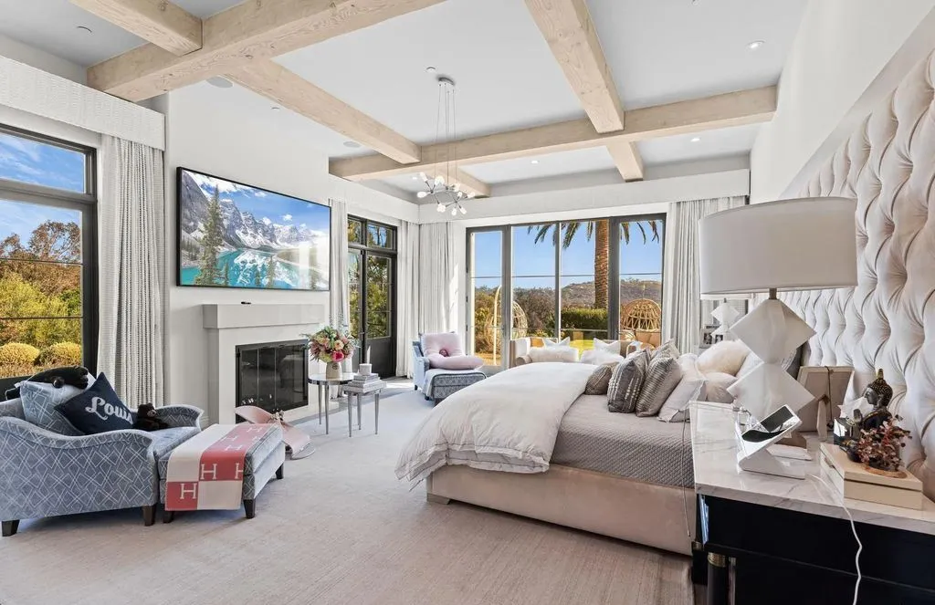 An Elite California Retreat Defined by Vast Space and Breathtaking Southwest Vistas for $15.995M 13 16640 El Camino Real A Commanding California Estate Offering Privacy and Sweeping Southwest Views 14