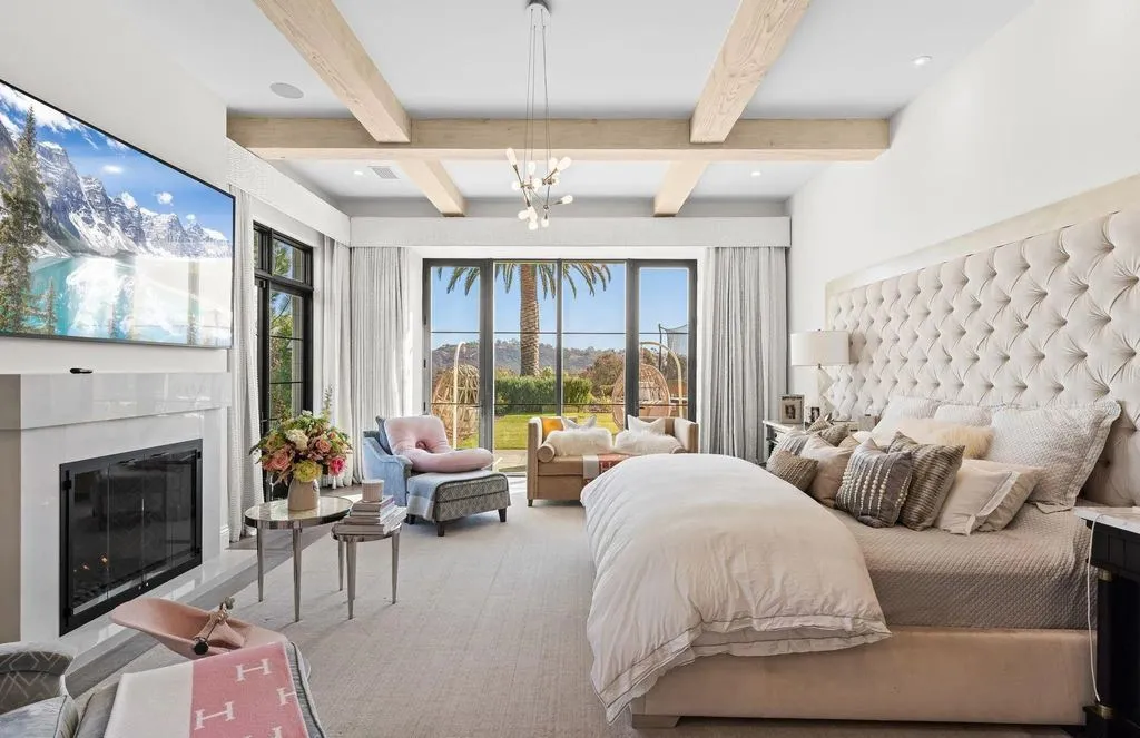 An Elite California Retreat Defined by Vast Space and Breathtaking Southwest Vistas for $15.995M 14 16640 El Camino Real A Commanding California Estate Offering Privacy and Sweeping Southwest Views 15