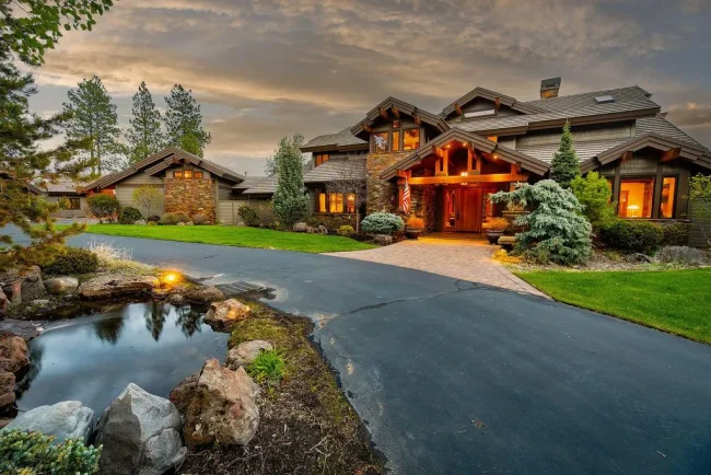 Norman-Built Oregon Sanctuary Blending Timeless Elegance and Mountain Serenity Lists for $8.9 Million