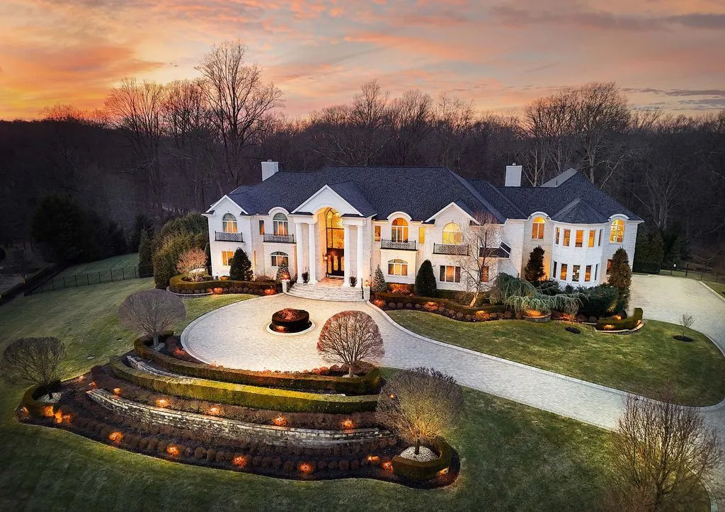 New Jersey Luxury Home Exuding Opulence and Warmth Asks $5.699M 6 19 Embry Farm Road An Exceptional New Jersey Estate Exuding Opulence and Warmth at 5.699M 2