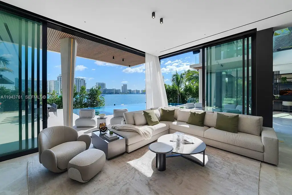 $45 Million Waterfront Masterpiece An Exceptional New Icon of Miami Beach Luxury Living 16 217 E Rivo Alto Dr Lists for 45 Million An Exceptional Waterfront Masterpiece Redefining Miami Beach Luxury 10