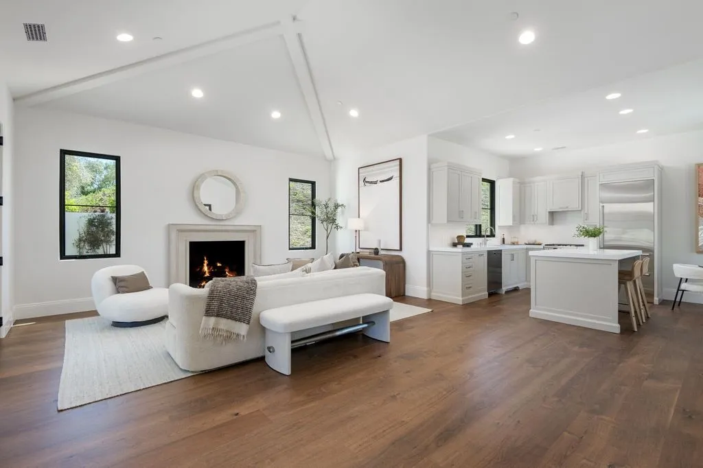 A Mediterranean-Inspired California Dream Estate on 5 Acres Asks $21 Million 20 220 Montecito Ranch Ln A Spectacular 5 Acre Mediterranean California Dream Estate 22