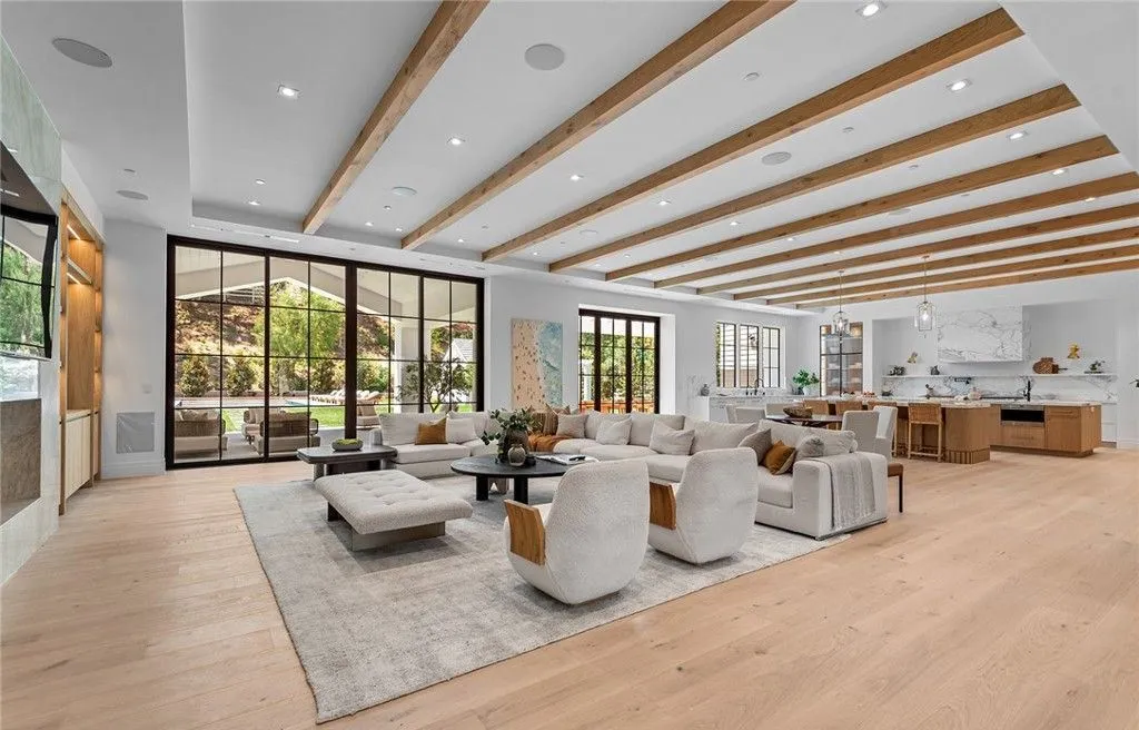 A Pristine New California Estate on 1.4 Acres at $24.775 Million 11 24044 Long Valley Rd A Spectacular Brand New California Estate on 1.4 Acres 7