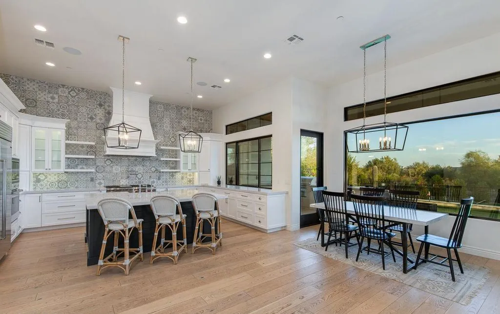 A Modern Desert Masterpiece in North Scottsdale Lists for $3.195 Million 10 25507 N 88th Way 10