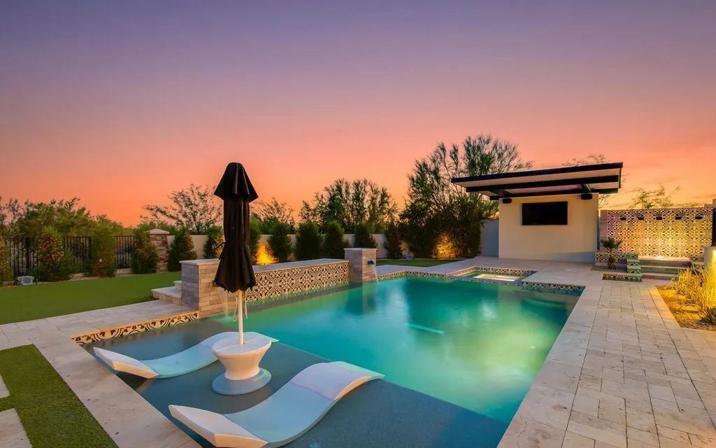 A Modern Desert Masterpiece in North Scottsdale Lists for $3.195 Million 18 25507 N 88th Way 24