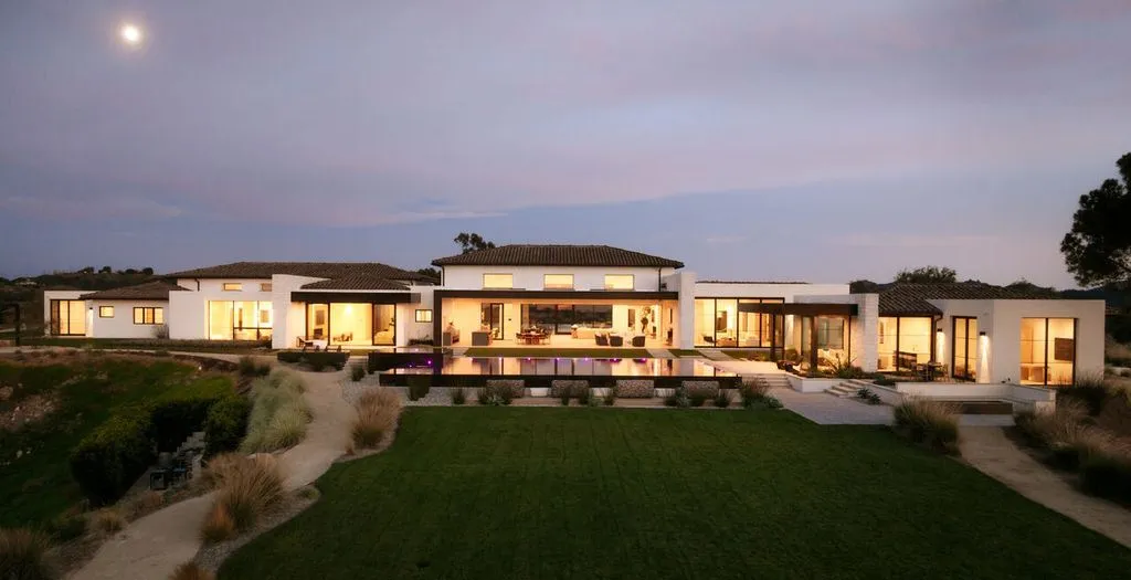 An Extraordinary California Residence Showcasing 15,000 Square Feet of Innovative Design at $29.995 Million 7 2551 White Stallion Rd Unveils a World Class Trophy Caliber Single Story California Estate of Monumental Scale 23