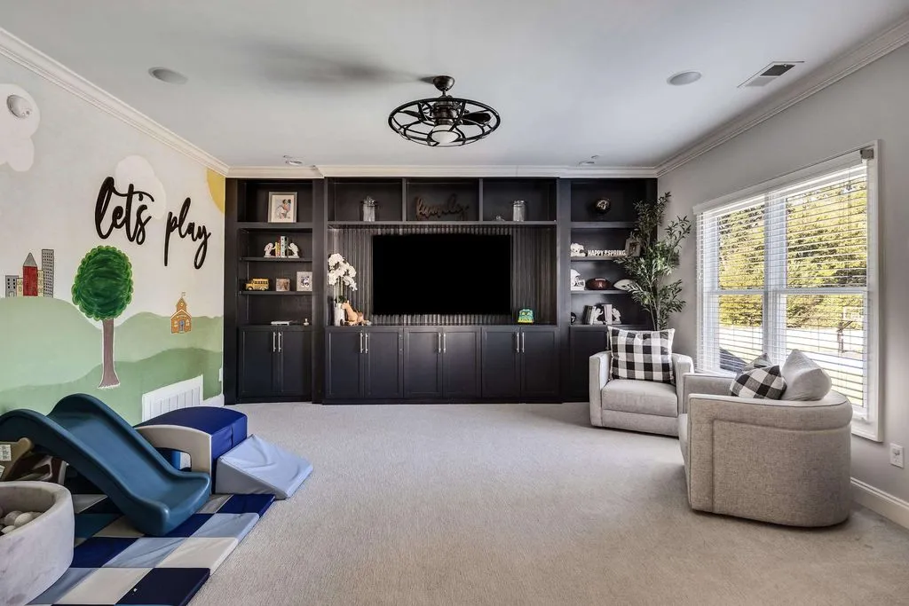 Tennessee Private Estate Reimagined for Luxury Living Lists for $3.499M 23 3246 Hollow Creek Rd An Extraordinary Tennessee Estate Reimagined for Elevated Living and Entertaining 20