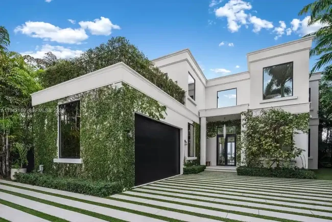 Stunning $35 Million Waterfront Masterpiece Redefining Luxury Living on Miami Beach’s Venetian Islands