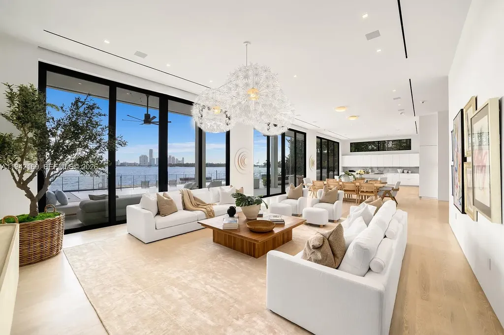 Stunning $35 Million Waterfront Masterpiece Redefining Luxury Living on Miami Beach’s Venetian Islands 6 Waterfront exterior of 33 E Di Lido Dr, a $35 million luxury home on Miami Beach’s Venetian Islands with direct Biscayne Bay frontage