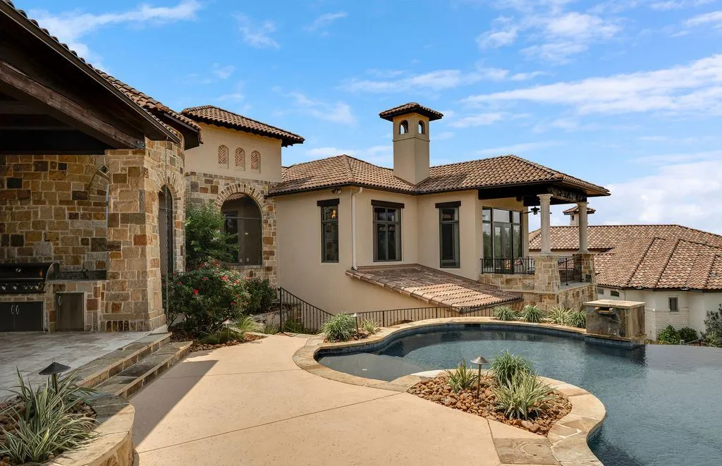 An Elevated Hill Country Lifestyle Awaits at This $3.1M Estate Overlooking the Nicklaus Course 19 35 Winged Foot A Remarkable Hill Country Residence Defined by Golf Course Serenity 18