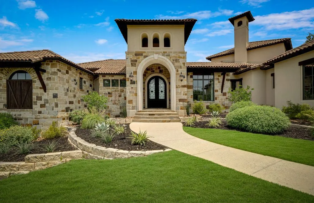An Elevated Hill Country Lifestyle Awaits at This $3.1M Estate Overlooking the Nicklaus Course 6 35 Winged Foot A Remarkable Hill Country Residence Defined by Golf Course Serenity 2