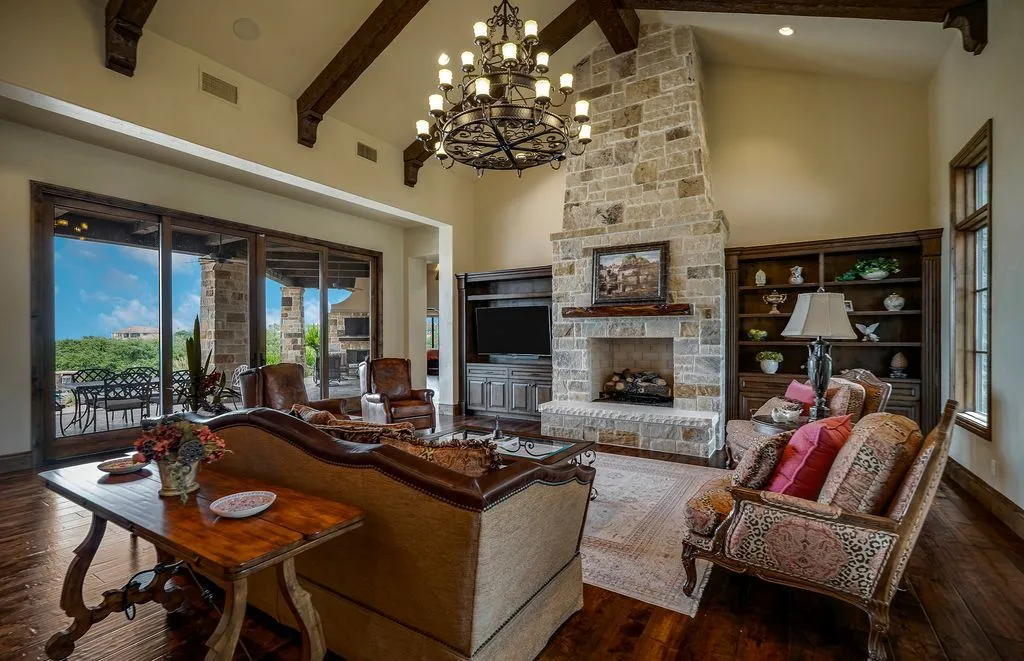 An Elevated Hill Country Lifestyle Awaits at This $3.1M Estate Overlooking the Nicklaus Course 15 35 Winged Foot A Remarkable Hill Country Residence Defined by Golf Course Serenity 9