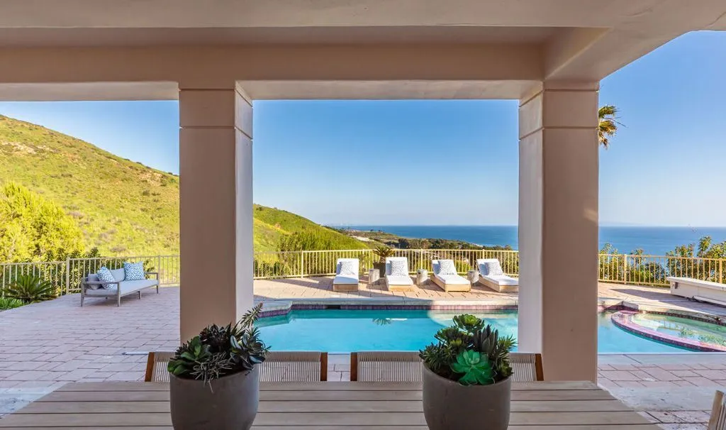 An Iconic $8.25M California Residence Blending Mediterranean Elegance With Panoramic Ocean Views 22 3895 Puerco Canyon Rd Spectacular Oceanfront Mediterranean Estate 12