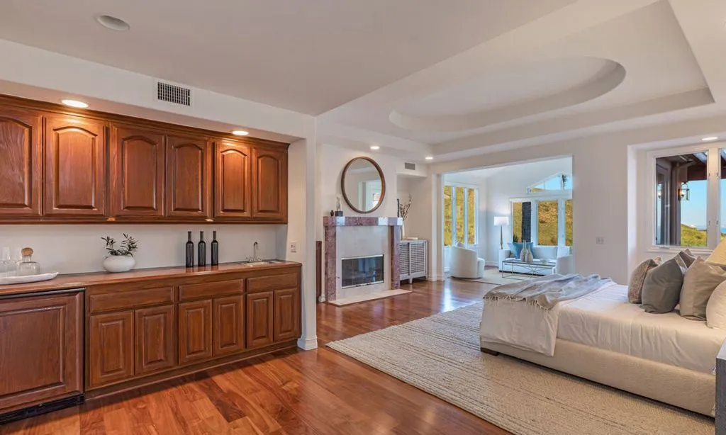 An Iconic $8.25M California Residence Blending Mediterranean Elegance With Panoramic Ocean Views 27 3895 Puerco Canyon Rd Spectacular Oceanfront Mediterranean Estate 17