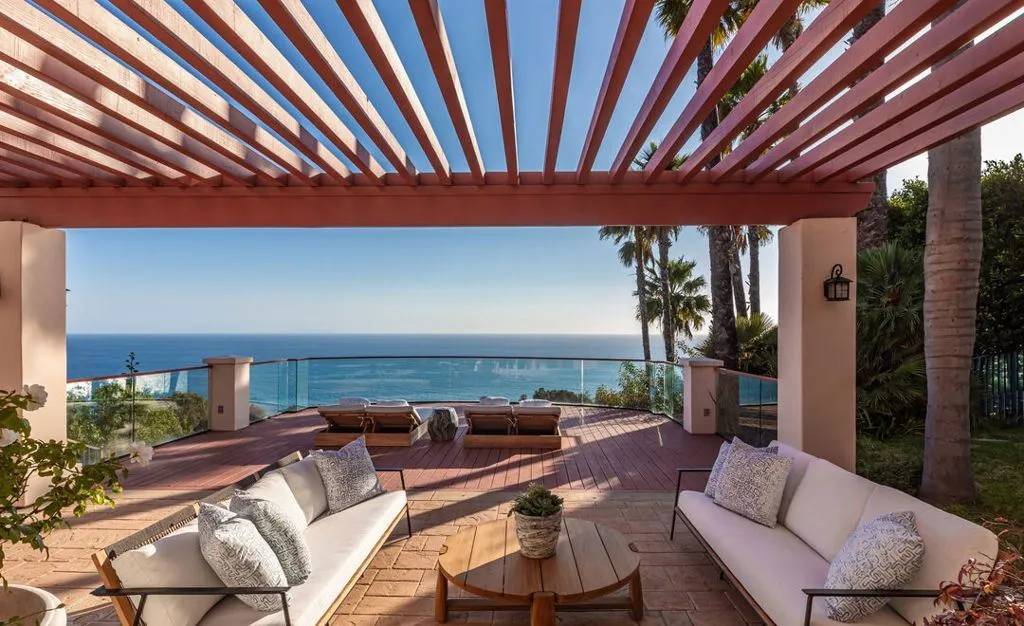 An Iconic $8.25M California Residence Blending Mediterranean Elegance With Panoramic Ocean Views 19 3895 Puerco Canyon Rd Spectacular Oceanfront Mediterranean Estate 9