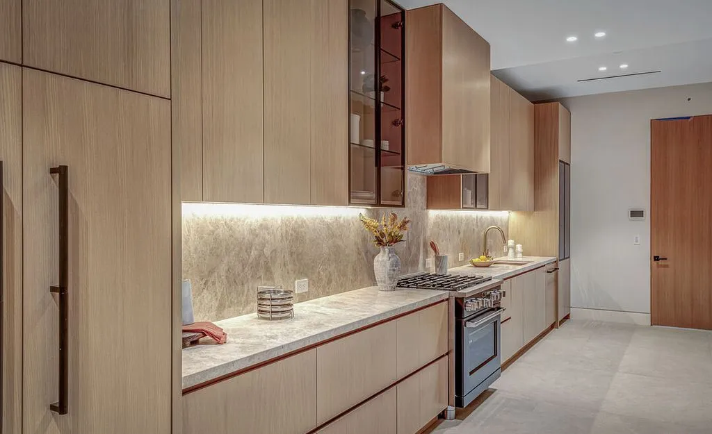 An Exceptional New-Construction Estate in California Delivers Unparalleled Privacy at $12.999M 12 4705 Sophia Ave An Unrivaled Gated California Estate Delivering Absolute Privacy and Prestige 15