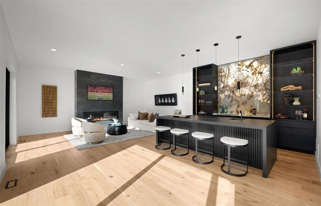 An Iconic Cherry Hills Village Estate Delivering Unmatched Privacy, Priced at $11.5 Million 12 49 Sunset Drive An Exceptional Cherry Hills Village Estate Offering Unmatched Privacy 16