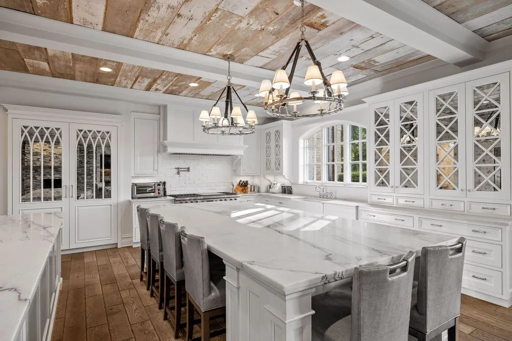 An Extraordinary 36-Acre Countryside Estate in Illinois Lists for $8.495M 18 5021 Minkler Rd A Trophy 36 Acre Countryside Haven Offering Rare Privacy 14