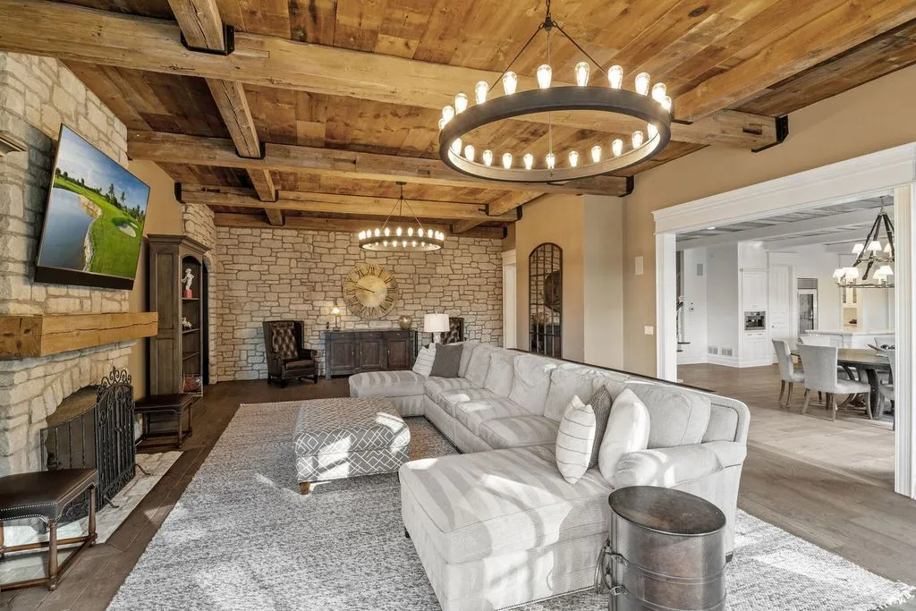 An Extraordinary 36-Acre Countryside Estate in Illinois Lists for $8.495M 24 5021 Minkler Rd A Trophy 36 Acre Countryside Haven Offering Rare Privacy 17