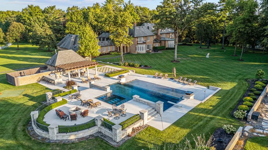 An Extraordinary 36-Acre Countryside Estate in Illinois Lists for $8.495M 30 5021 Minkler Rd A Trophy 36 Acre Countryside Haven Offering Rare Privacy 28