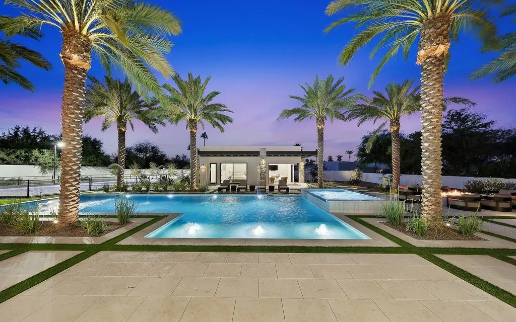 An Elite Arizona Residence Crafted for Seamless Indoor-Outdoor Living at $10.9M 6 5102 E Butler Dr A Striking Arizona Estate Where Modern Architecture Meets Resort Style Living 2