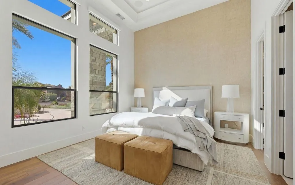 An Elite Arizona Residence Crafted for Seamless Indoor-Outdoor Living at $10.9M 15 5102 E Butler Dr A Striking Arizona Estate Where Modern Architecture Meets Resort Style Living 23