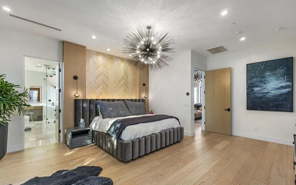 A Bold Contemporary Statement of Luxury and Precision Craftsmanship, Offered at $12.495M in Arizona 14 5441 E Via Buena Vis A World Class Contemporary Masterpiece 11