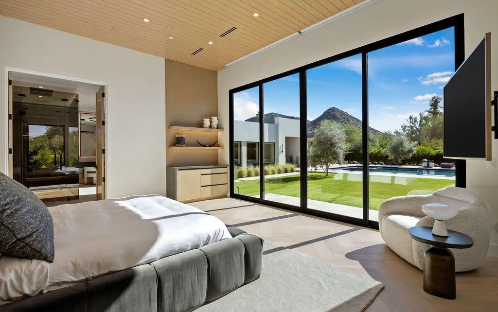 A Bold Contemporary Statement of Luxury and Precision Craftsmanship, Offered at $12.495M in Arizona 18 5441 E Via Buena Vis A World Class Contemporary Masterpiece 27