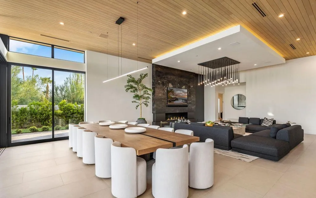 A Bold Contemporary Statement of Luxury and Precision Craftsmanship, Offered at $12.495M in Arizona 10 5441 E Via Buena Vis A World Class Contemporary Masterpiece 7