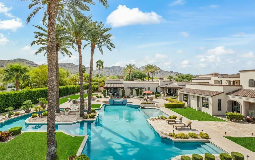 A Paradise Valley Mountain-View Masterpiece Asks $17.9 Million 15 6721 E Cheney Dr Showcases a Spectacular Mountain View Sanctuary in Paradise Valley 15