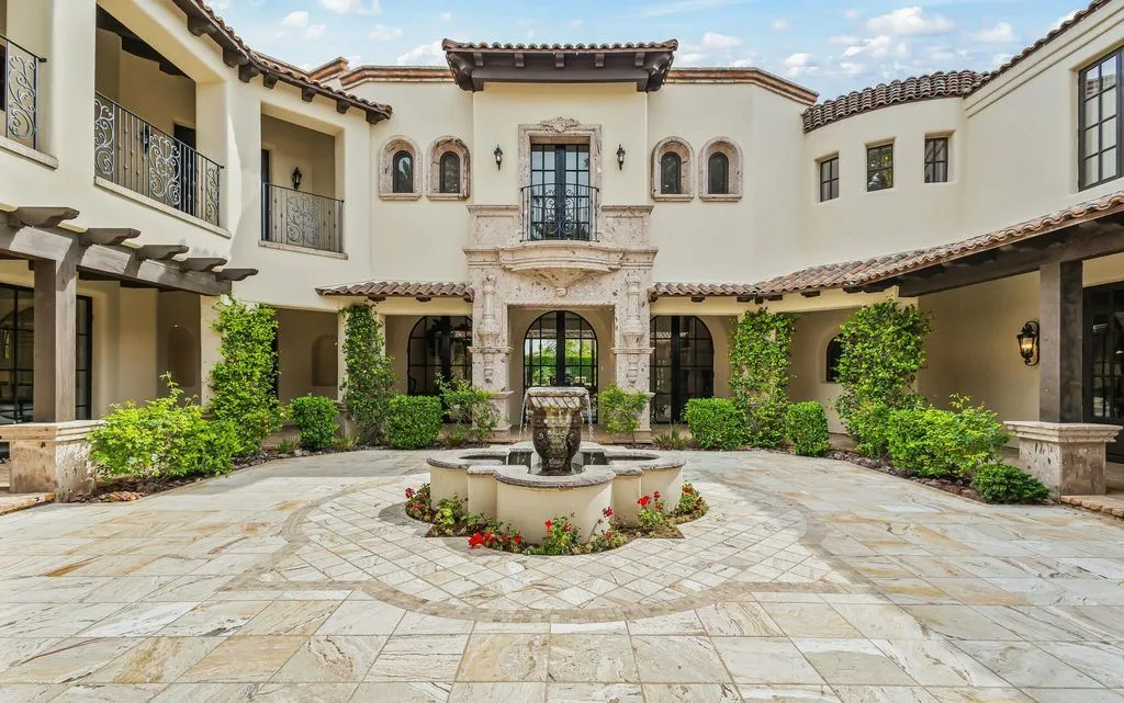 A Paradise Valley Mountain-View Masterpiece Asks $17.9 Million 7 6721 E Cheney Dr Showcases a Spectacular Mountain View Sanctuary in Paradise Valley 3