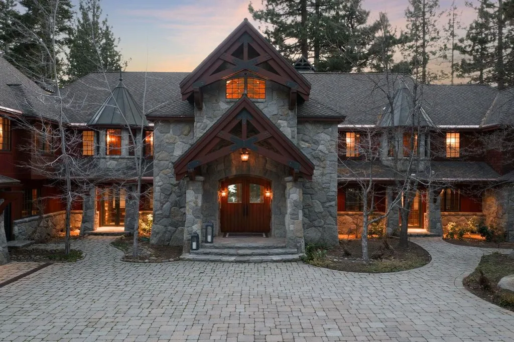 An Architectural Masterpiece Embracing Forest Tranquility and Panoramic Lake Tahoe Views Lists for $14.5 Million 27 749 Burgundy Rd Showcases a Breathtaking Mountain Masterpiece Framed by Forest and Lake Tahoe Serenity 7