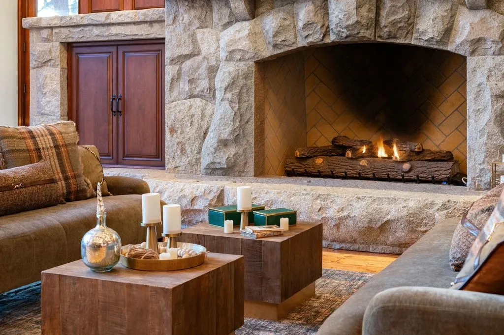 An Architectural Masterpiece Embracing Forest Tranquility and Panoramic Lake Tahoe Views Lists for $14.5 Million 8 749 Burgundy Rd Showcases a Breathtaking Mountain Masterpiece Framed by Forest and Lake Tahoe Serenity 8