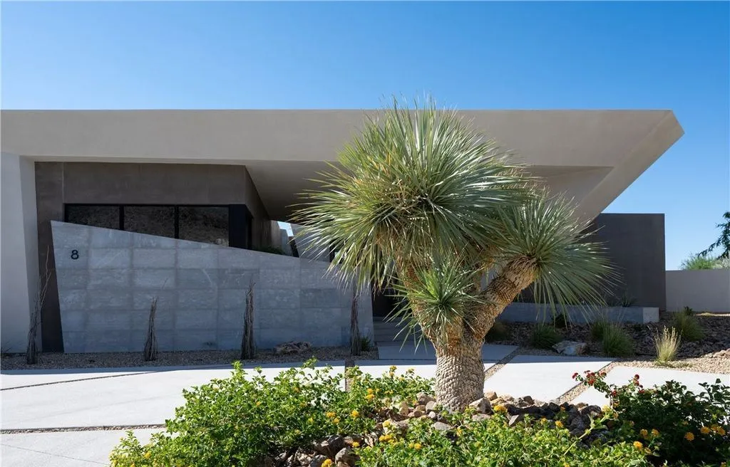 This Architecturally Significant Two-Story Residence Melds With Nevada’s Serene Mountains at $9.3M 28 8 Chisel Crest Ct Showcases a Breathtaking Two Story Home Blending With Nevadas Mountain Landscape 14