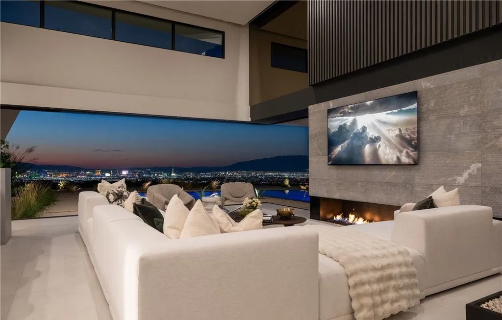 This Architecturally Significant Two-Story Residence Melds With Nevada’s Serene Mountains at $9.3M 9 8 Chisel Crest Ct Showcases a Breathtaking Two Story Home Blending With Nevadas Mountain Landscape 5