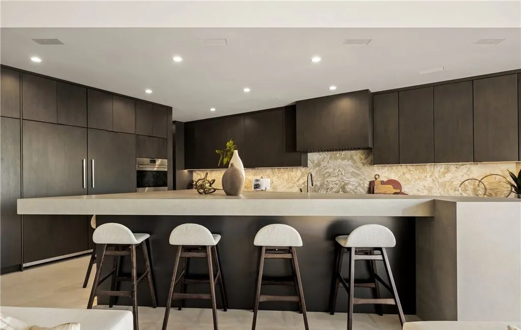 This Architecturally Significant Two-Story Residence Melds With Nevada’s Serene Mountains at $9.3M 11 8 Chisel Crest Ct Showcases a Breathtaking Two Story Home Blending With Nevadas Mountain Landscape 8