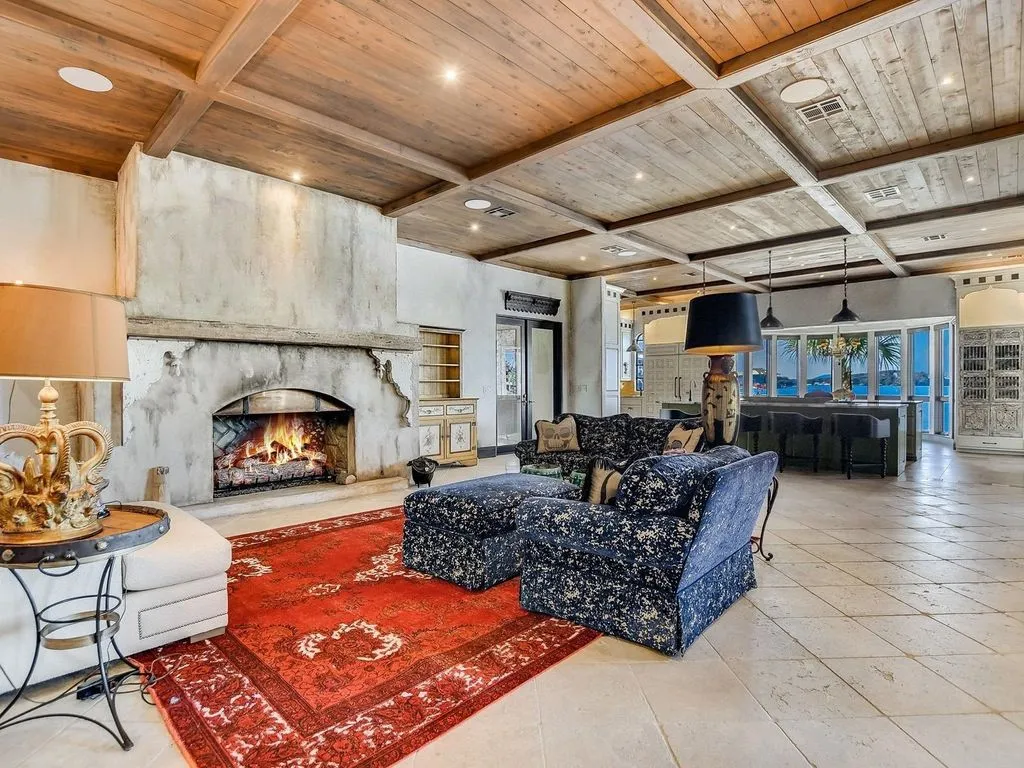 An Iconic Waterfront Estate Defining Horseshoe Bay Luxury Living, Listed for $10.995M 20 82 Applehead Island Dr An Extraordinary Waterfront Estate 13