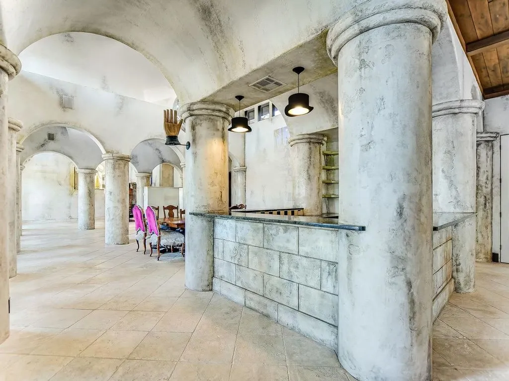 An Iconic Waterfront Estate Defining Horseshoe Bay Luxury Living, Listed for $10.995M 22 82 Applehead Island Dr An Extraordinary Waterfront Estate 15