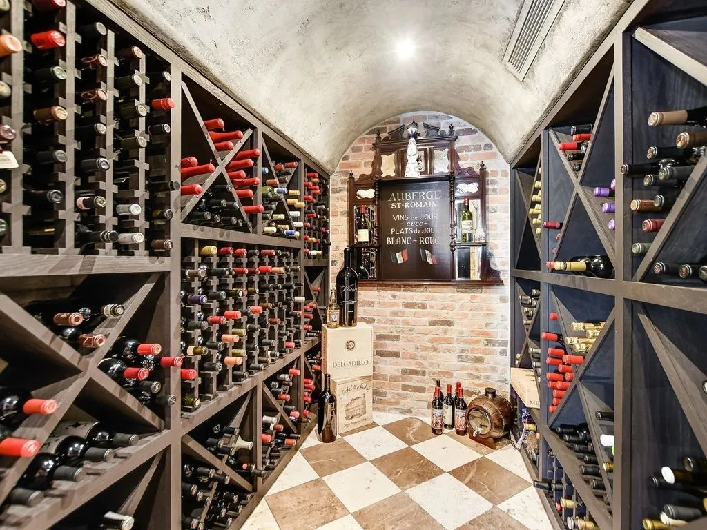 An Iconic Waterfront Estate Defining Horseshoe Bay Luxury Living, Listed for $10.995M 23 82 Applehead Island Dr An Extraordinary Waterfront Estate 16