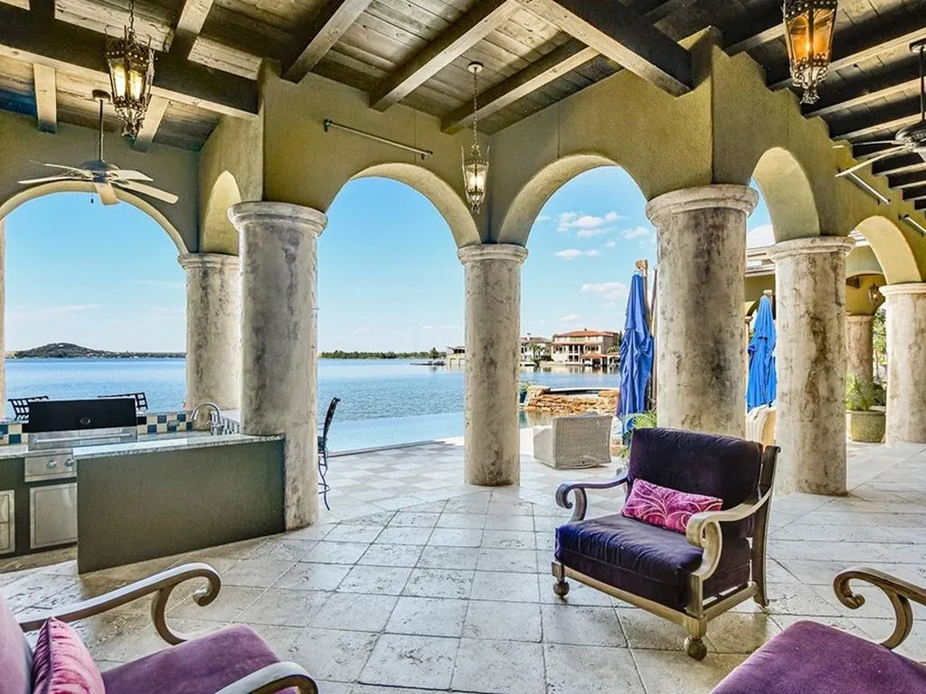 An Iconic Waterfront Estate Defining Horseshoe Bay Luxury Living, Listed for $10.995M 17 82 Applehead Island Dr An Extraordinary Waterfront Estate 24