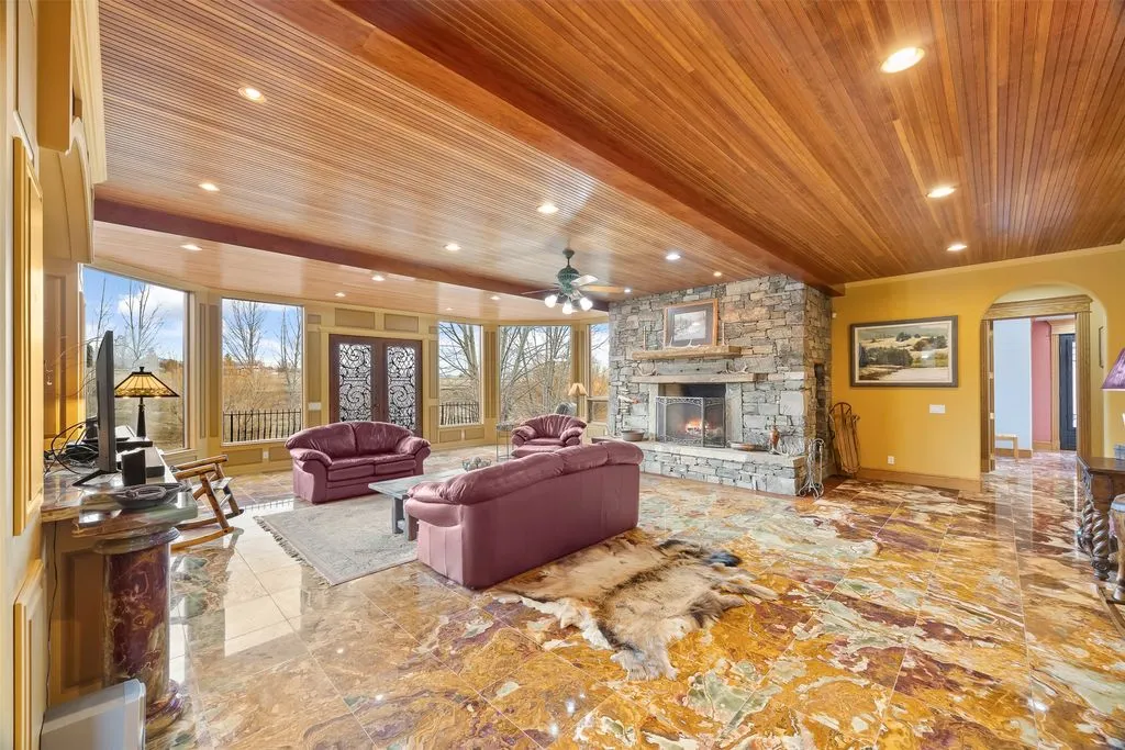 A Montana Home Where Timeless Design and Resort-Caliber Comfort Quietly Converge at $3.25M 13 859 Hamilton Heights Rd An Extraordinary Montana Estate With Resort Level Comfort 13