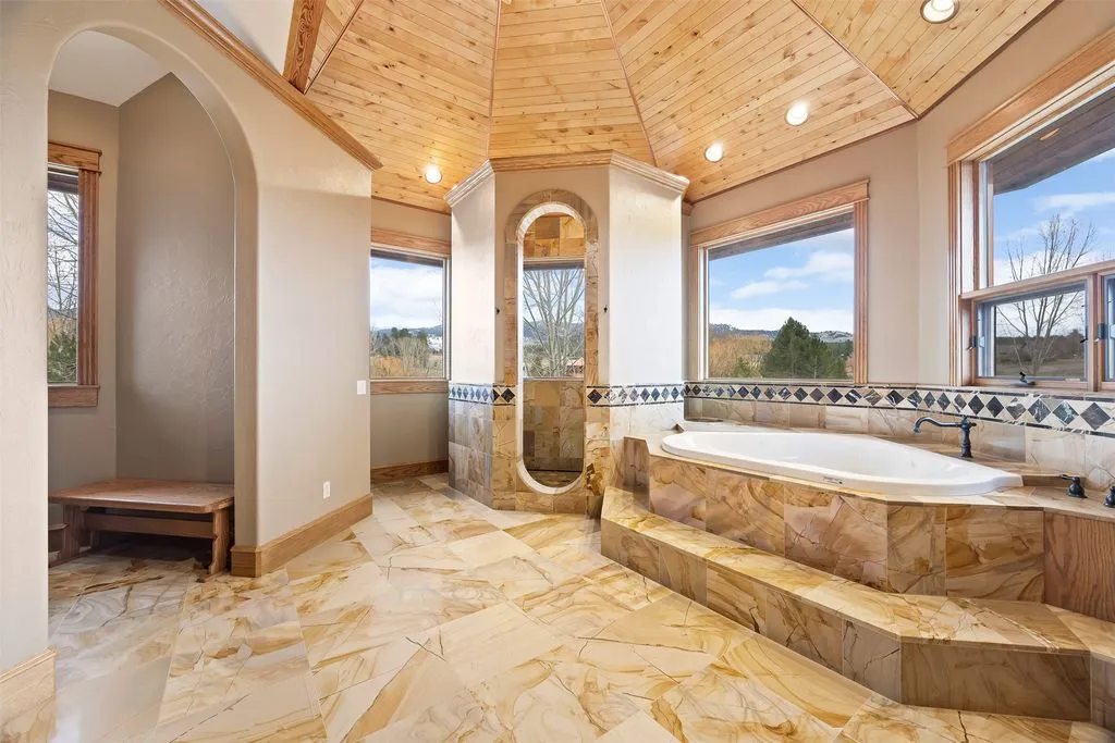 A Montana Home Where Timeless Design and Resort-Caliber Comfort Quietly Converge at $3.25M 22 859 Hamilton Heights Rd An Extraordinary Montana Estate With Resort Level Comfort 19