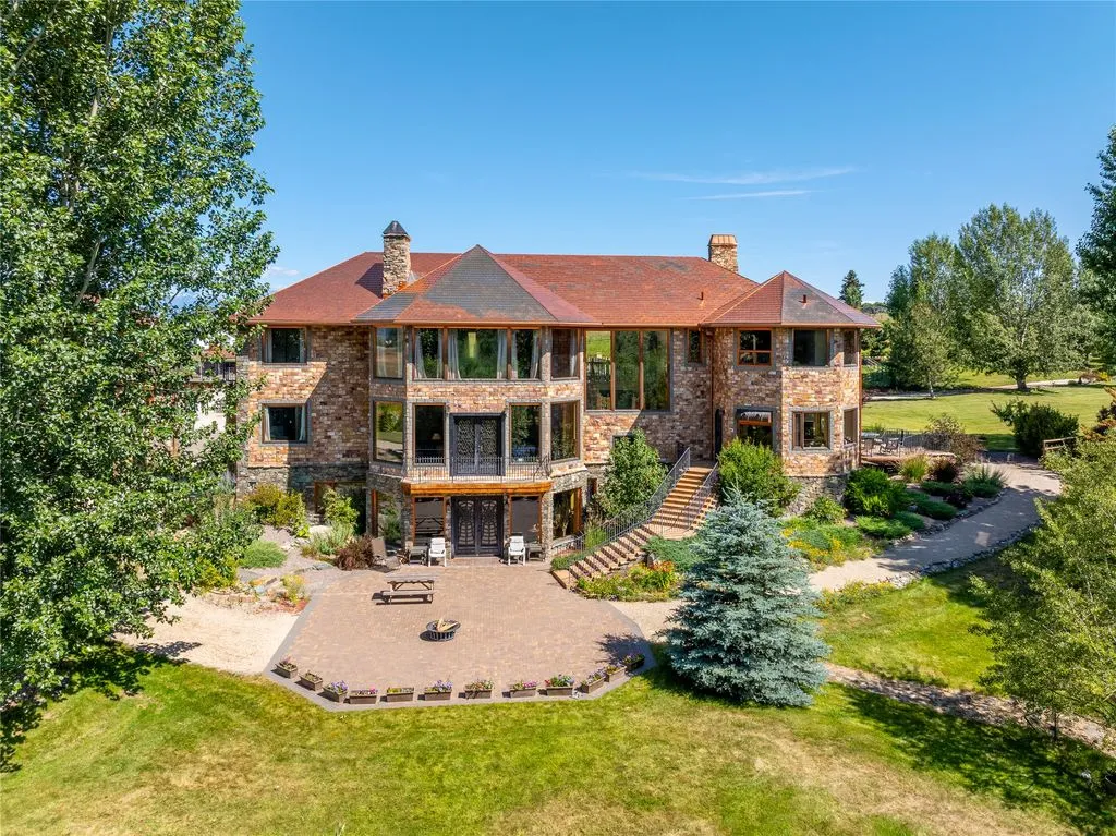 A Montana Home Where Timeless Design and Resort-Caliber Comfort Quietly Converge at $3.25M 17 859 Hamilton Heights Rd An Extraordinary Montana Estate With Resort Level Comfort 5