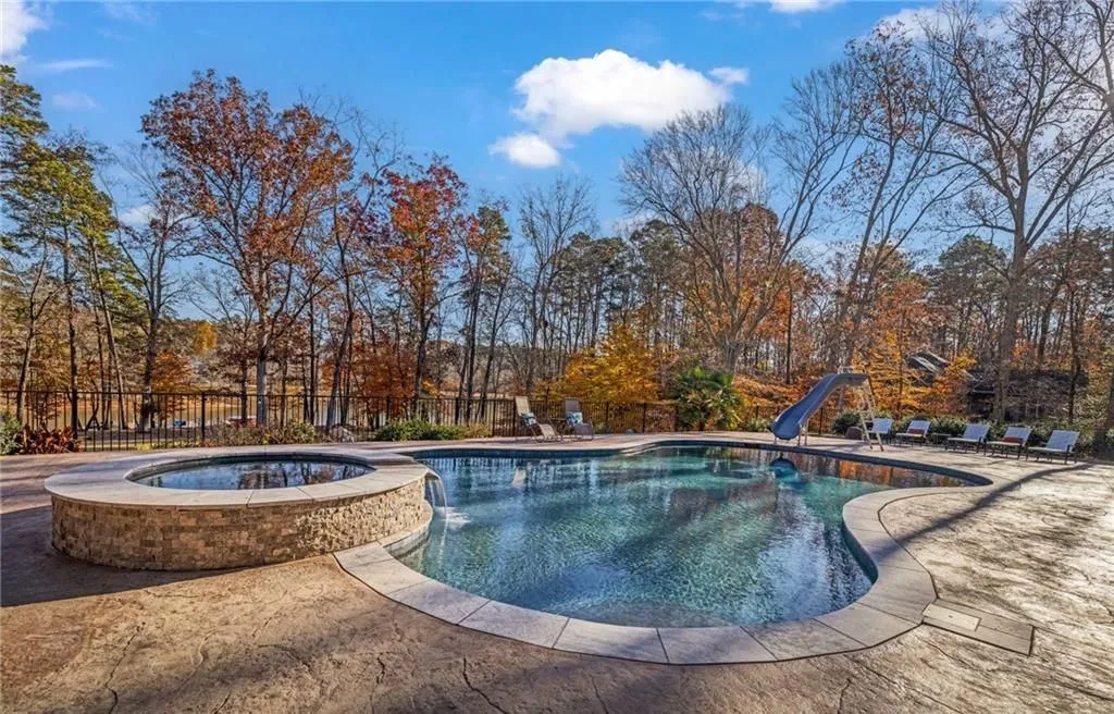 An Elite North Carolina Lakefront Estate With Resort-Style Amenities Lists for $3.25 Million 23 875 Starboard Reach An Elite Lakefront Estate With Resort Style Living 20