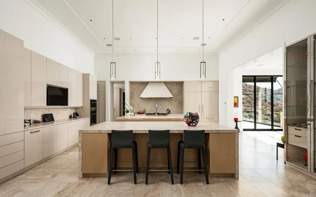 Ultra-Luxury Arizona Estate by PHX Design Architecture Asks $32.875M With Iconic Panoramic Views 14 Extraordinary 19287 N 107th St Estate in Arizona Asks 32.875M Commanding Iconic Golf and Mountain Views 10